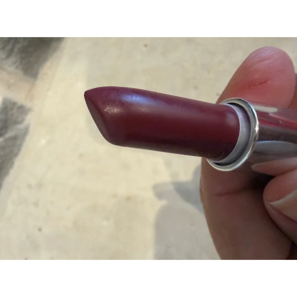 Clinique Different Lipstick A Different Grape Plum Berry Creamy Satin A34
